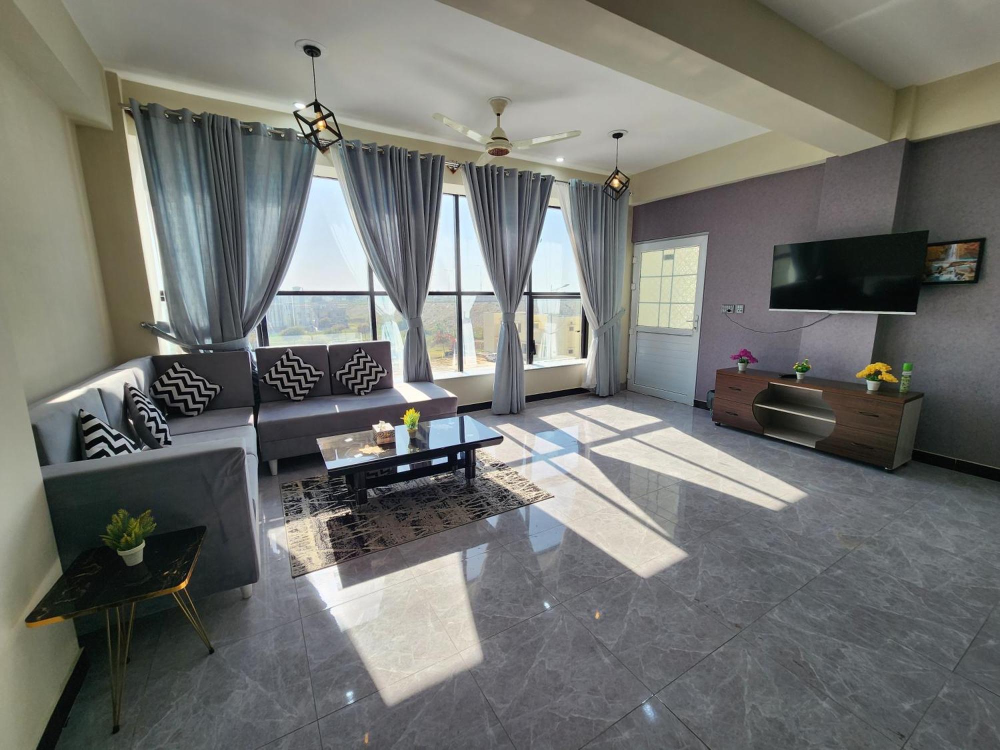 Motorway Majesty Suites Islamabad - Near Islamabad International Airport And Motorway Экстерьер фото