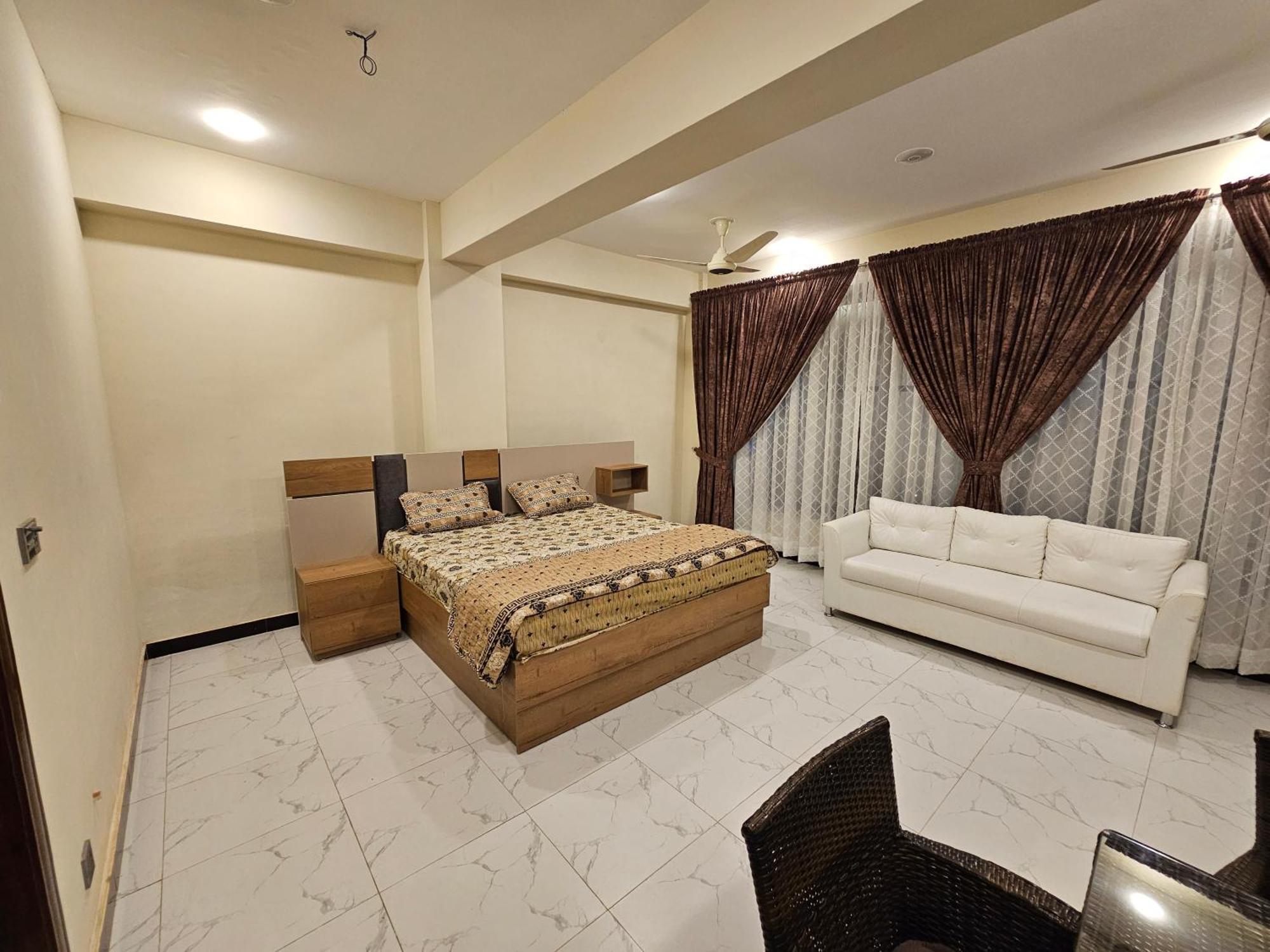 Motorway Majesty Suites Islamabad - Near Islamabad International Airport And Motorway Экстерьер фото