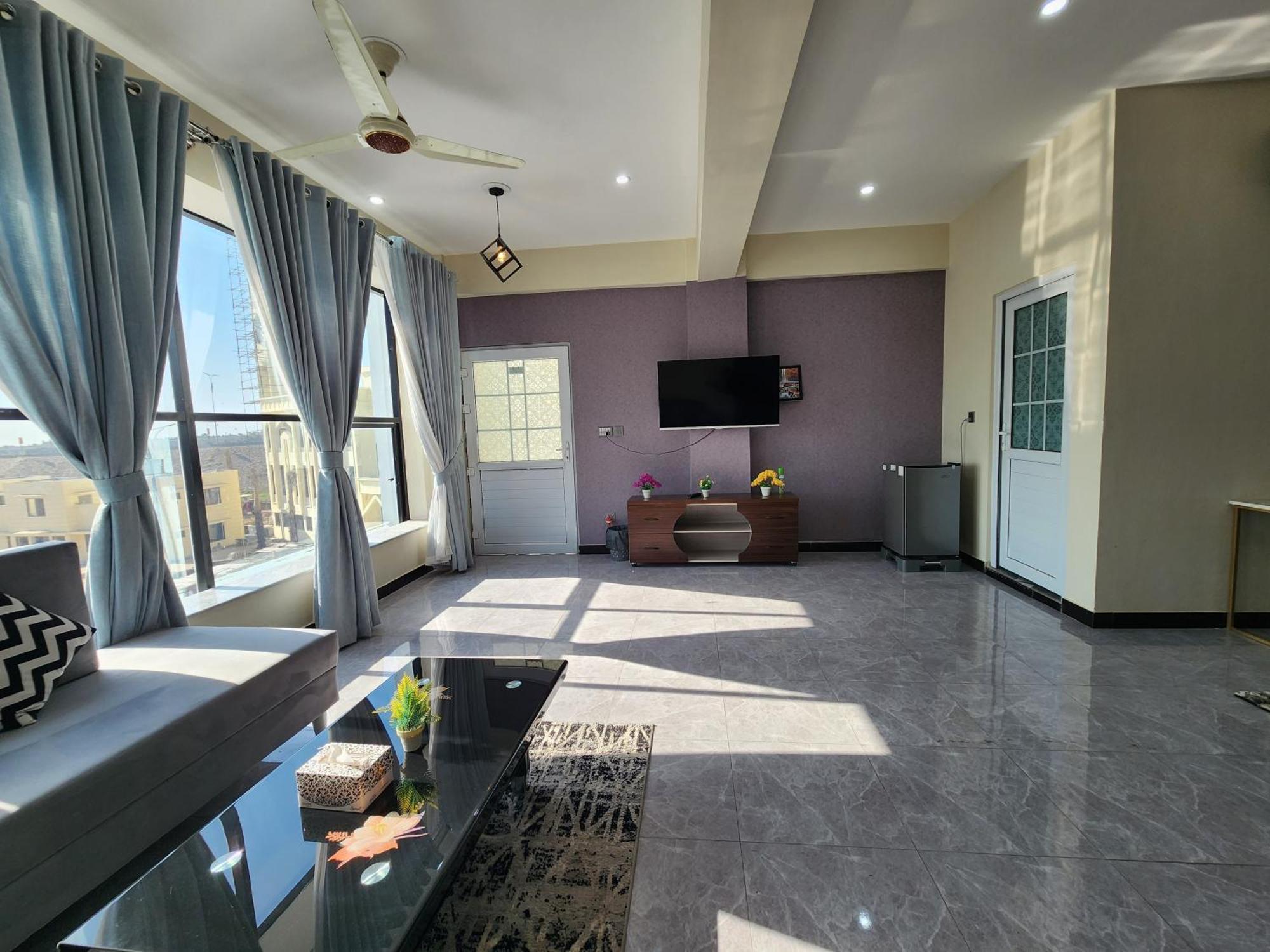 Motorway Majesty Suites Islamabad - Near Islamabad International Airport And Motorway Номер фото